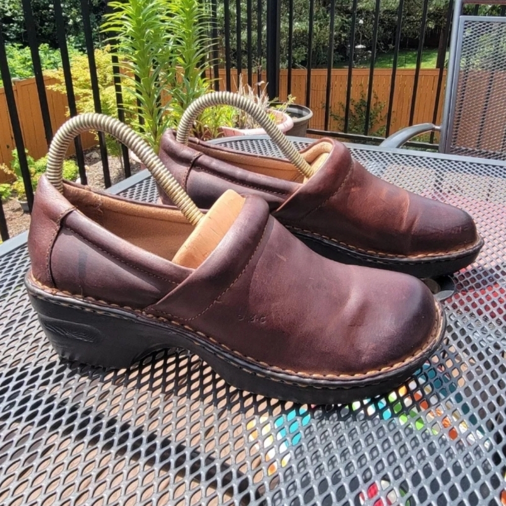 B.O.C. Women’s clogs sz 7.5